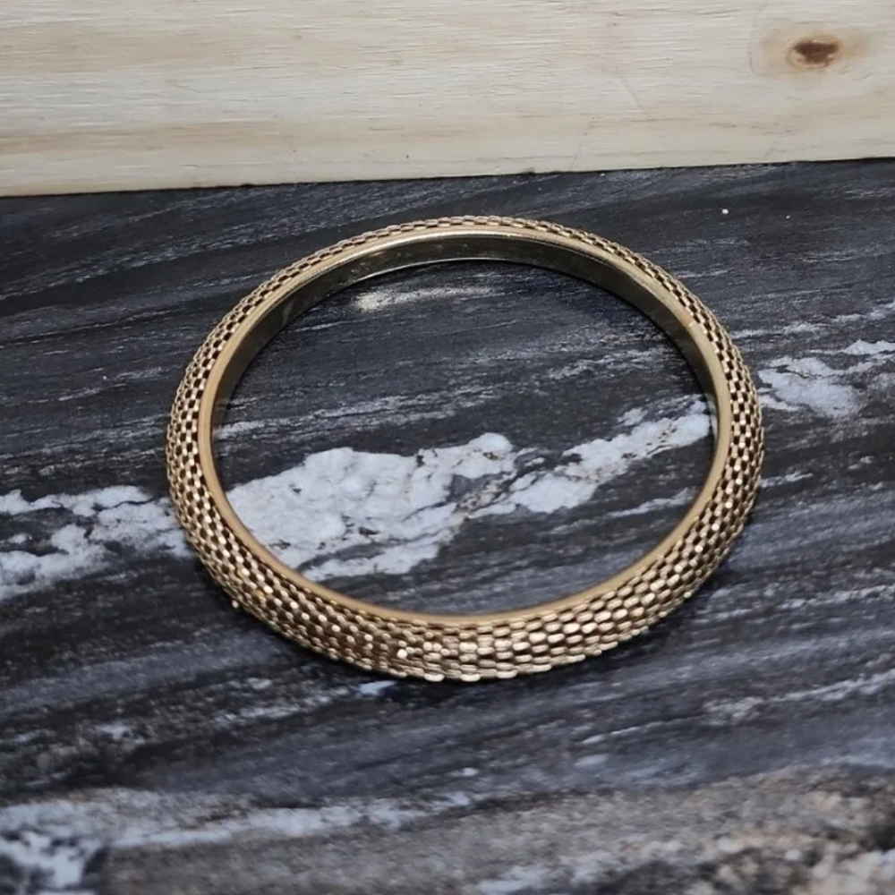 Gold Tone vintage Bangle Bracelet 60s 70s Bracelet